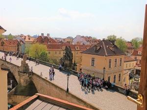 Pronájem kanceláře, Praha - Malá Strana, U lužického semináře, 77 m2