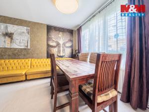 Prodej bytu 4+1, Čestice, 89 m2