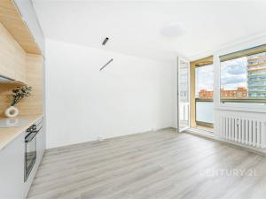 Pronájem bytu 2+kk, Praha, Bukovecká, 33 m2