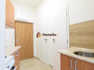 Pronájem bytu 1+kk, Praha - Nusle, Žateckých, 32 m2