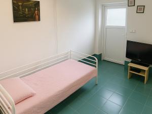 Prodej obchodního prostoru, Jesenice, 750 m2