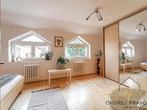 Prodej rodinného domu, Lety, Sokolská, 265 m2