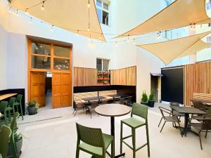 Pronájem restaurace, Praha - Smíchov, Radlická, 488 m2