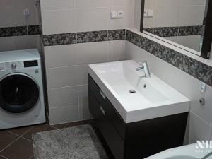 Prodej bytu 3+kk, Praha - Zličín, Sazovická, 82 m2