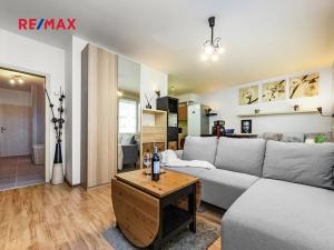 Prodej bytu 1+kk, Praha - Hostavice, U Hostavického potoka, 36 m2