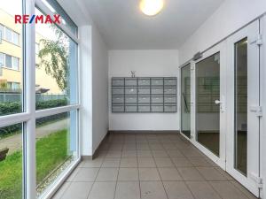 Prodej bytu 1+kk, Praha - Hostavice, U Hostavického potoka, 36 m2