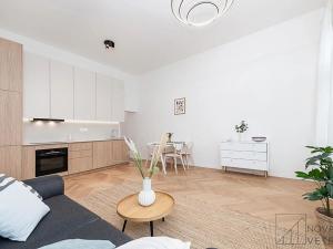 Prodej bytu 3+kk, Praha - Smíchov, Hořejší nábřeží, 85 m2