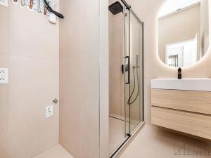 Prodej bytu 3+kk, Praha - Smíchov, Hořejší nábřeží, 85 m2