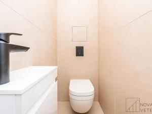 Prodej bytu 3+kk, Praha - Smíchov, Hořejší nábřeží, 85 m2