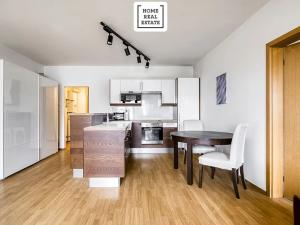 Pronájem bytu 2+kk, Praha - Břevnov, Bolívarova, 71 m2