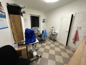 Prodej obchodního prostoru, Nejdek, náměstí Karla IV., 123 m2