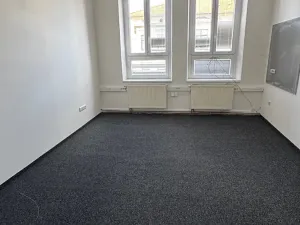 Pronájem kanceláře, Pardubice, Jana Palacha, 15 m2
