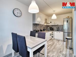 Prodej bytu 3+1, Teplice - Prosetice, Pod hvězdárnou, 74 m2