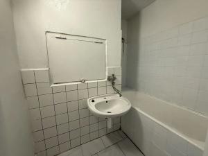 Prodej bytu 2+1, Praha - Kobylisy, Kyselova, 72 m2