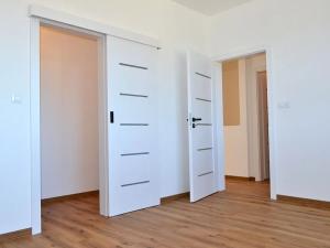 Pronájem rodinného domu, Jenišov, Slunná, 117 m2