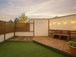 Pronájem bytu 3+kk, Praha - Dolní Měcholupy, Za zahradami, 96 m2