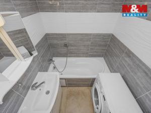 Pronájem bytu 3+1, Hronov, Hostovského, 71 m2