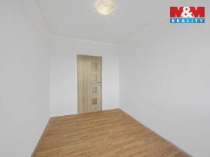 Pronájem bytu 3+1, Hronov, Hostovského, 71 m2