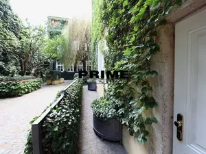 Pronájem bytu 2+kk, Praha - Malá Strana, Vlašská, 92 m2
