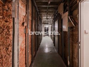 Prodej komerční, Praha - Karlín, Pernerova, 335 m2