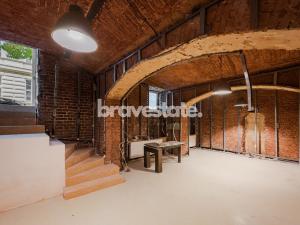 Prodej komerční, Praha - Karlín, Pernerova, 335 m2