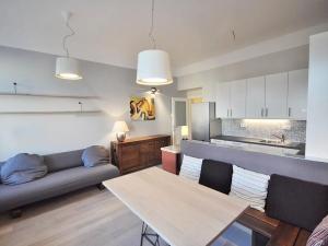 Pronájem bytu 2+kk, Praha - Smíchov, Elišky Peškové, 58 m2