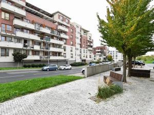 Pronájem bytu 2+kk, Praha - Dolní Měcholupy, Kryšpínova, 48 m2