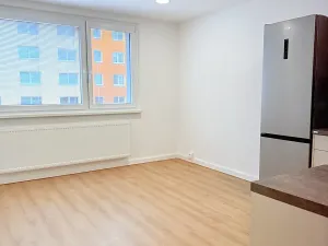 Pronájem bytu 2+kk, Liberec, Vackova, 42 m2