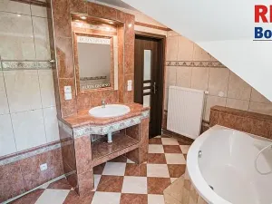 Prodej rodinného domu, Chotýšany, 200 m2