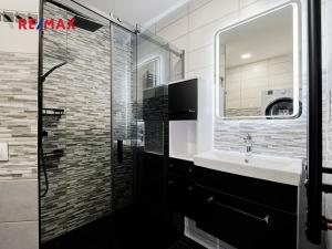 Prodej bytu 1+1, Chodová Planá, 35 m2