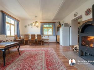 Prodej chalupy, Šárovcova Lhota, 128 m2