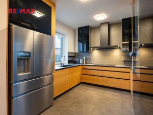 Prodej rodinného domu, Jesenice, Zdiměřická, 250 m2