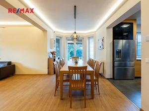 Prodej rodinného domu, Jesenice, Zdiměřická, 250 m2