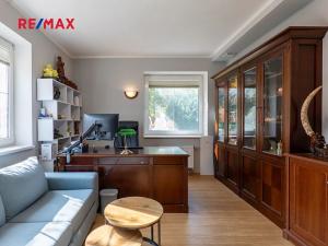 Prodej rodinného domu, Jesenice, Zdiměřická, 250 m2