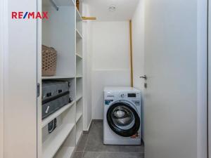 Prodej bytu 2+kk, Praha - Radlice, U Komína, 53 m2