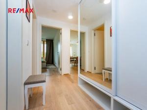 Prodej bytu 2+kk, Praha - Radlice, U Komína, 53 m2