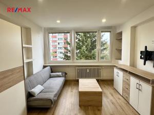 Pronájem bytu 1+kk, Praha - Vokovice, Evropská, 25 m2