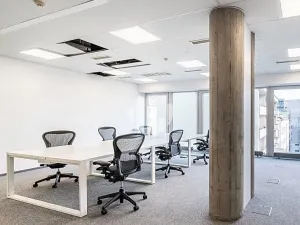 Pronájem kanceláře, Praha - Karlín, Thámova, 297 m2