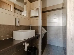 Pronájem restaurace, Otrokovice, Dr. E. Beneše, 237 m2