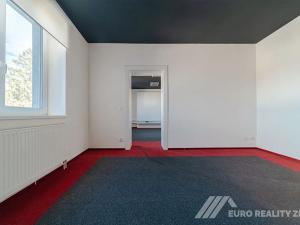 Pronájem kanceláře, Otrokovice, Dr. E. Beneše, 131 m2