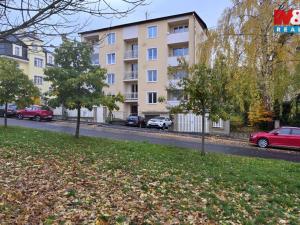 Pronájem bytu 1+1, Karlovy Vary, Palackého náměstí, 30 m2