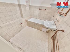 Prodej bytu 1+1, Praha - Bubeneč, Terronská, 70 m2