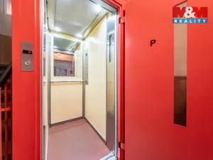 Prodej bytu 3+1, Chomutov, Bezručova, 85 m2