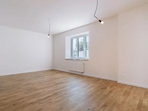 Prodej bytu 3+kk, Praha, Na Farkáně III, 80 m2