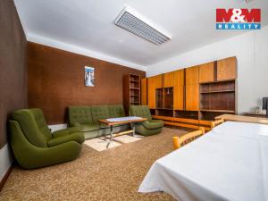 Prodej kanceláře, Oskořínek, Družstevní, 850 m2