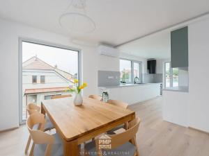 Prodej rodinného domu, Nebovidy, 359 m2