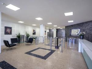 Pronájem kanceláře, Praha - Uhříněves, Přátelství, 62 m2