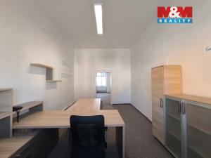 Pronájem kanceláře, Pardubice - Zelené Předměstí, 17. listopadu, 47 m2