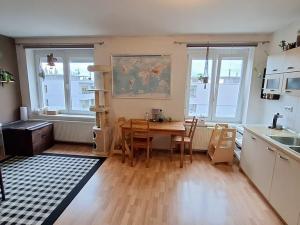 Pronájem bytu 2+kk, Plzeň, Pod Záhorskem, 76 m2