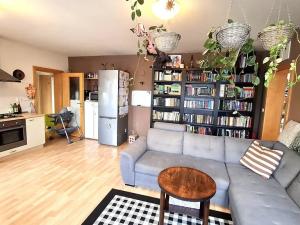 Pronájem bytu 2+kk, Plzeň, Pod Záhorskem, 76 m2